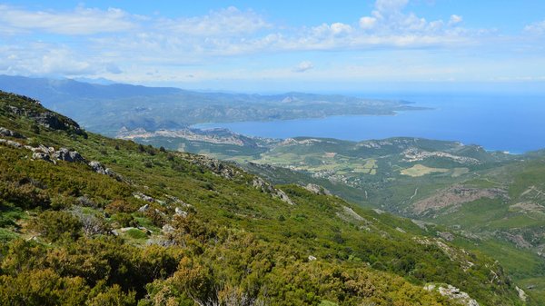 Découvrez le camping naturiste Rivabella en Corse